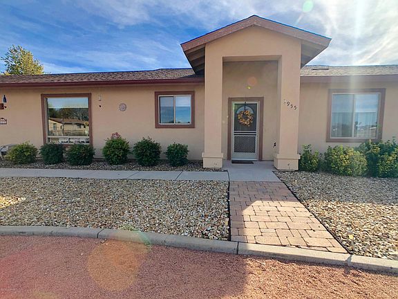 3rd image of 3955 E Garden Ln