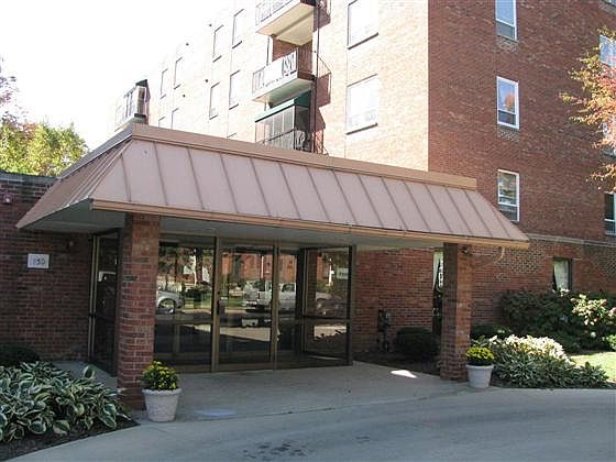 1st image of 460 W Downer Pl APT 5C