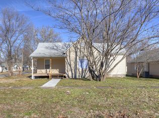 404 E 18th St, Baxter Springs, KS 66713