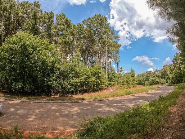 Admiral Ct, South Pittsburg, TN 37380