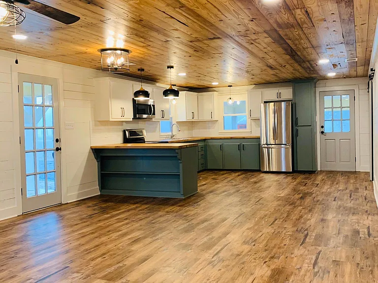 10523 State Highway 92 — Photo 11