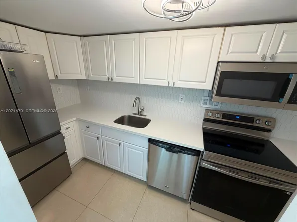 1000 West Ave APT 330, Miami Beach, FL 33139
