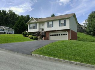 298 Emma Grace Dr, Jonesborough, TN 37659