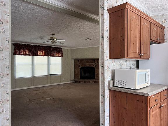 3rd image of 10468 Kendrick St