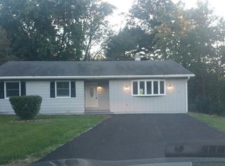 2115 Burr Oak Ln, Lindenhurst, IL 60046