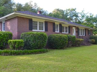 13 Hamden Cir, Cheraw, SC 29520