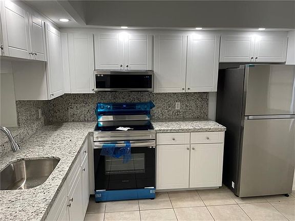 3rd image of 900 SW 125th Way APT 110R