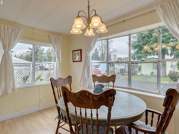 4th image of 5404 NE 121st Ave Unit 70