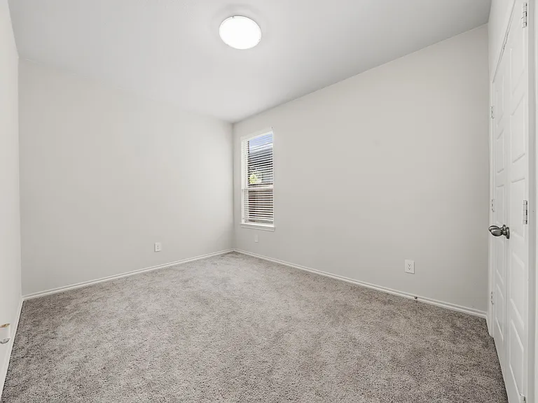 3211 Bedstraw Ln — Photo 31