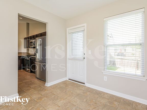5th image of 173 Keaton Brook Dr