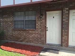 2nd image of 3121 Phoenix St APT B