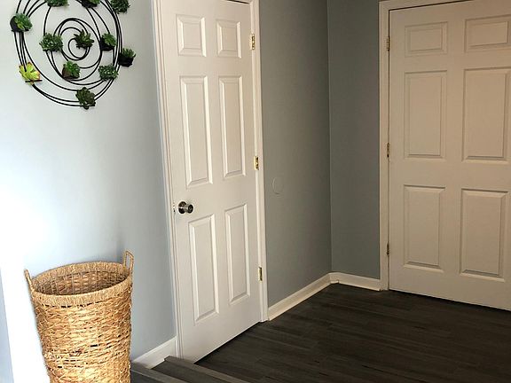 5th image of 120 N Woodland Blvd #2