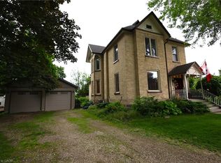 95 John St S, Minto, ON N0G 1Z0