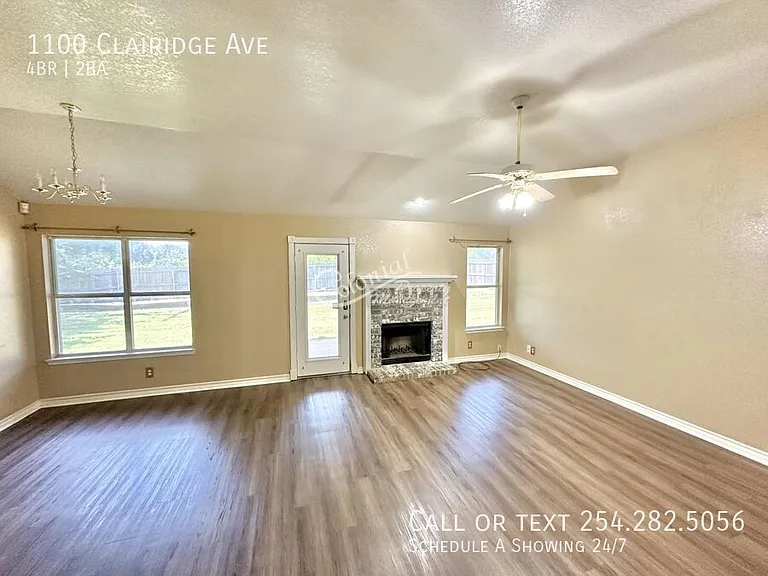 1100 Clairidge Ave — Photo 3