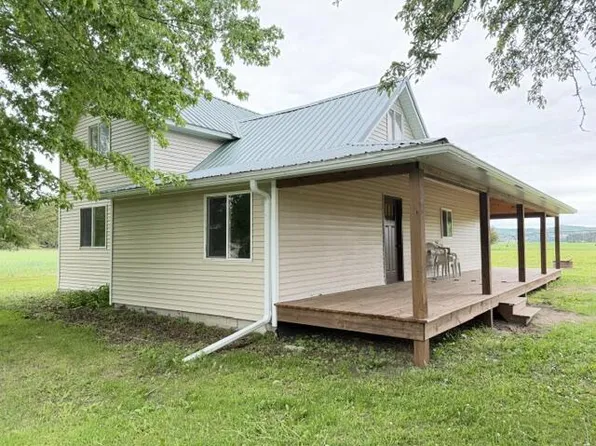 N16076 State Road 93, Trempealeau, WI 54661