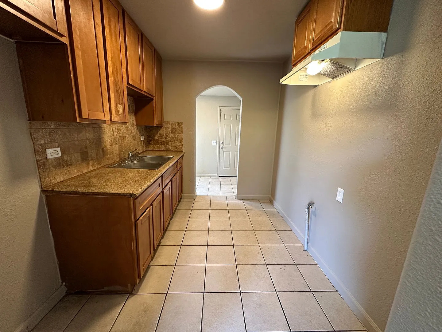 3620 Willow St APT D photo 1