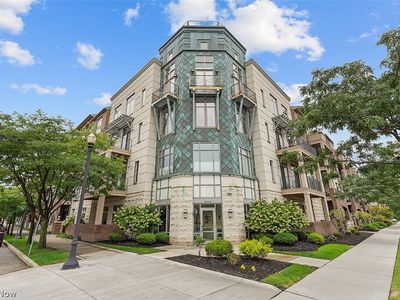 16800 Van Aken Blvd, Cleveland, OH, 44120