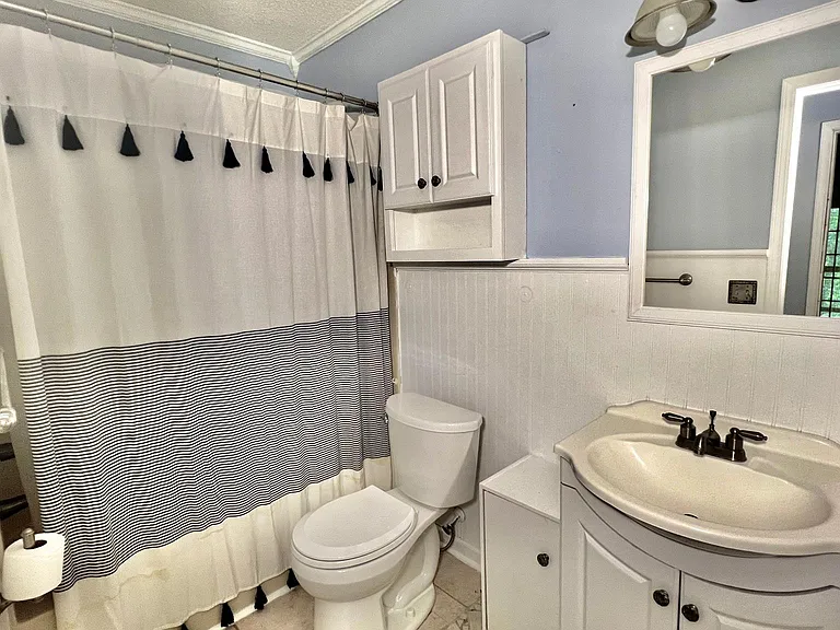 208 Timberlake Dr — Photo 23