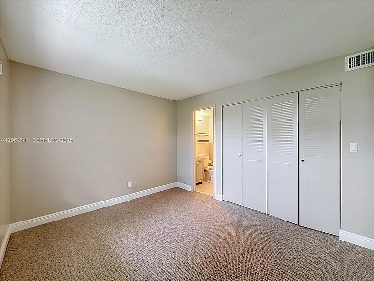 6211 SW 37th St #108 — Photo 14