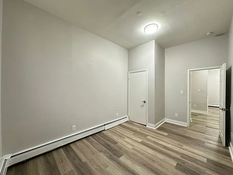 205 Monticello Ave #1E — Photo 5