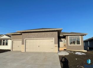 2629 S Lana Dr, Sioux Falls, SD 57106