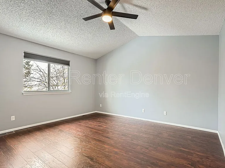 5742 W 114th Pl — Photo 17