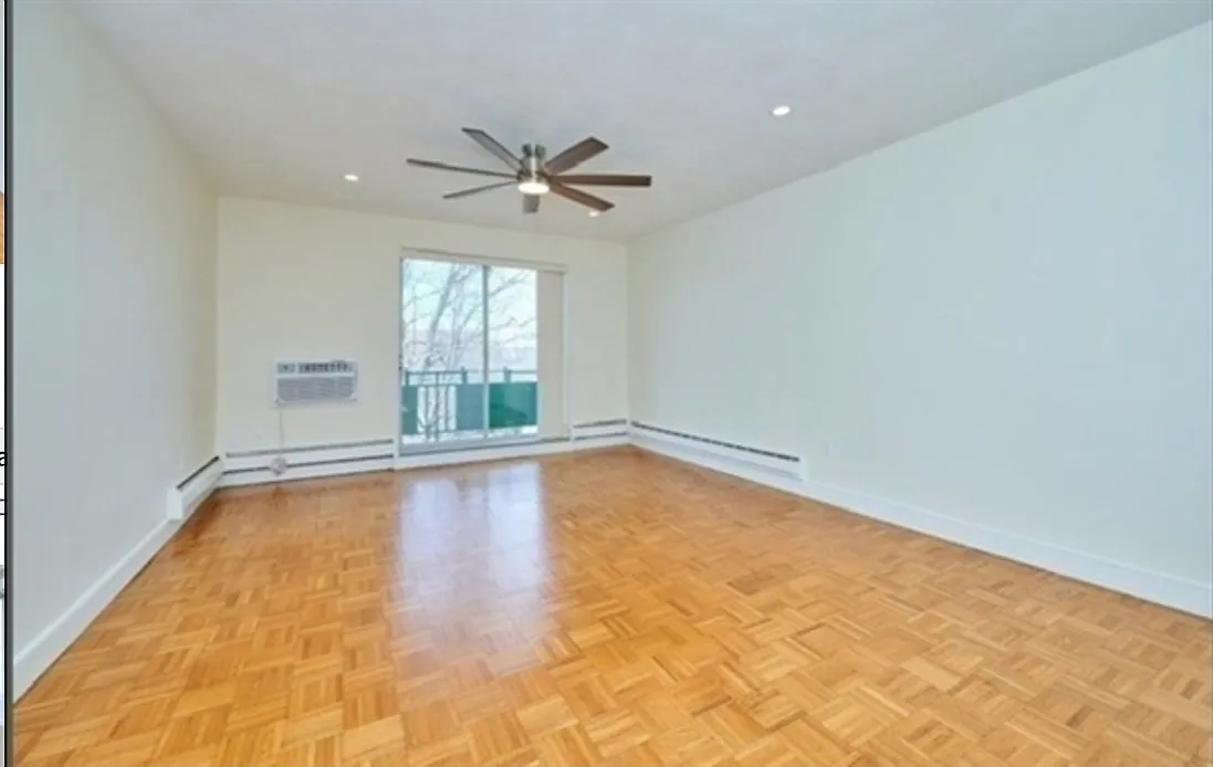 18 Pond Street - 23 — Photo 2