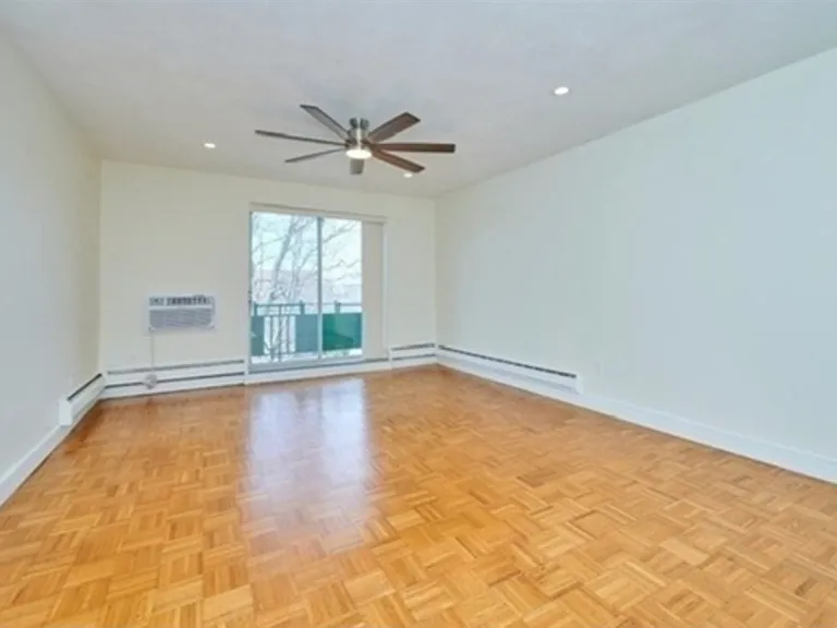 18 Pond St #23 — Photo 2