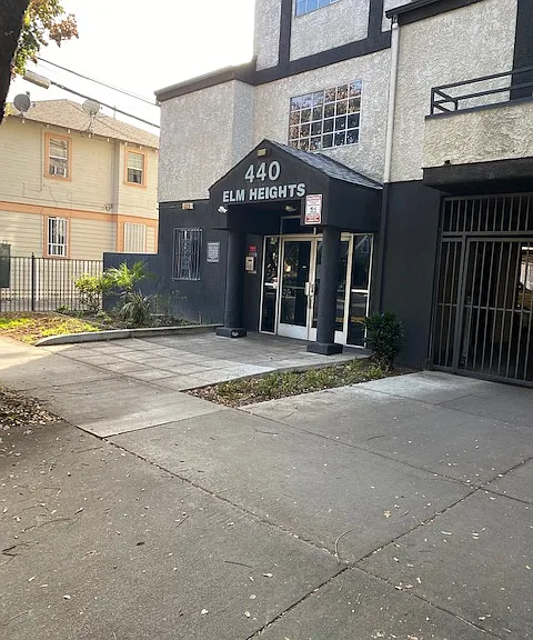 440 W 5th St #107 — Photo 1