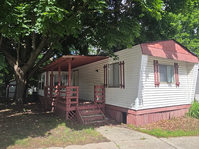 51 W Manor St #51B — Photo 1