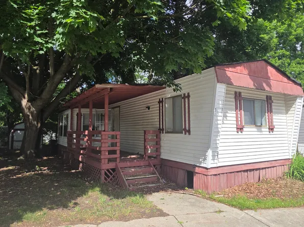 51 W Manor St #51B, Oxford, MI 48371