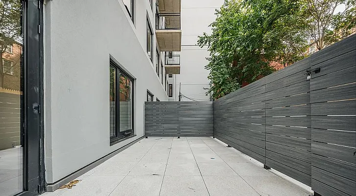 Rented by Dalan Rentals | media 42