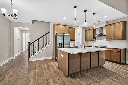 7795 Park Gate Dr Photo 1