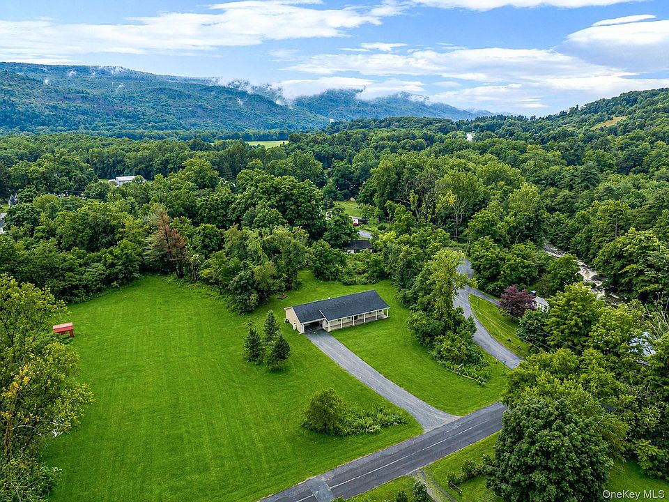 1st image of 2 Vernooy Drive