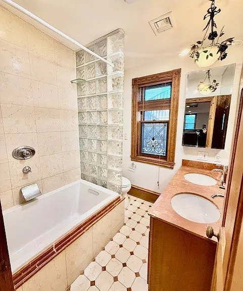 17 Holyoke St #2 — Photo 10
