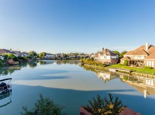 223 Kingfisher Dr, Sugar Land, TX 77478