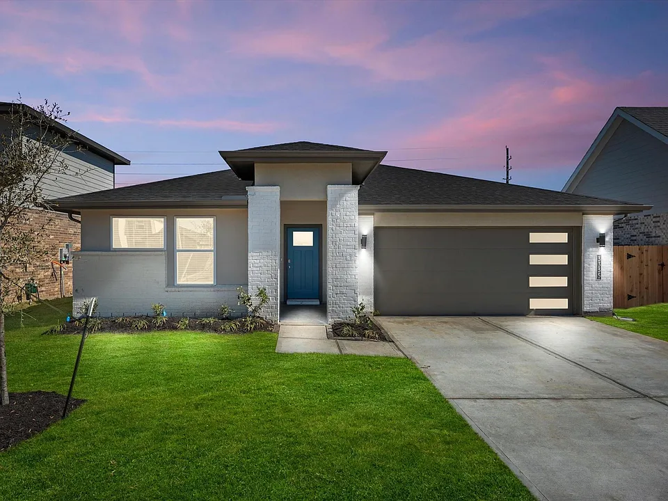 3335 Silverton Dr