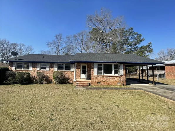 2408 Hunt Club Rd, Sumter, SC 29154