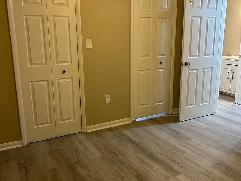 300 N Dewey St #5 — Photo 13