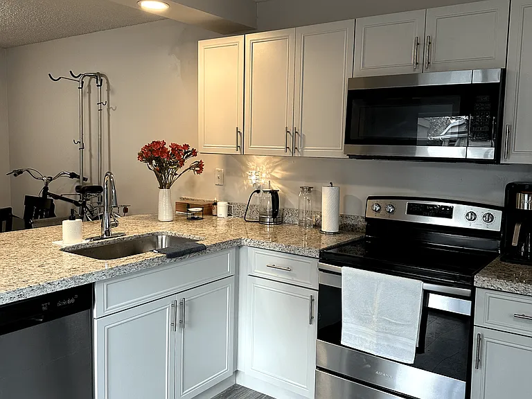 8145 Bridgewater Ct #D — Photo 8