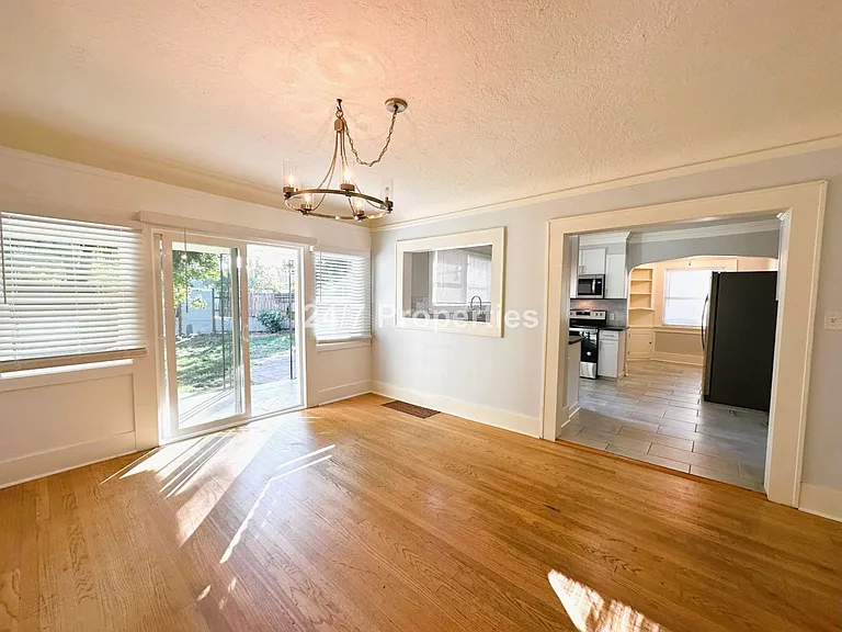 314 NE Lombard St — Photo 5