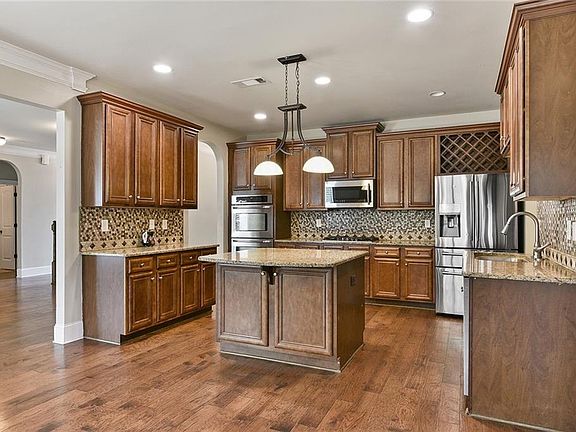 5th image of 4530 Fernbrook Pl