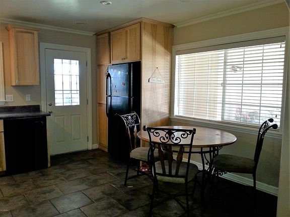4th image of 2442 E Alpine Ave
