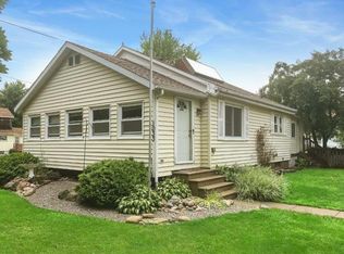 1033 S Pearce St, Owosso, MI 48867