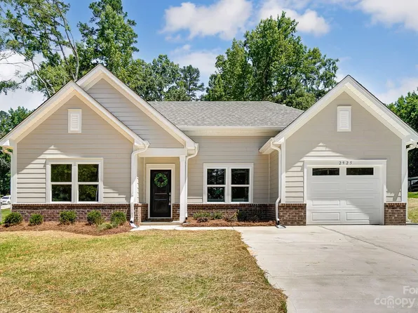 2925 Cindy Ln, Charlotte, NC 28269