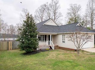 11 Wooddale Ct, Simpsonville, SC 29681