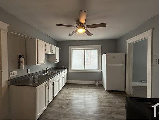 3rd image of 12617 Griffing Ave #1