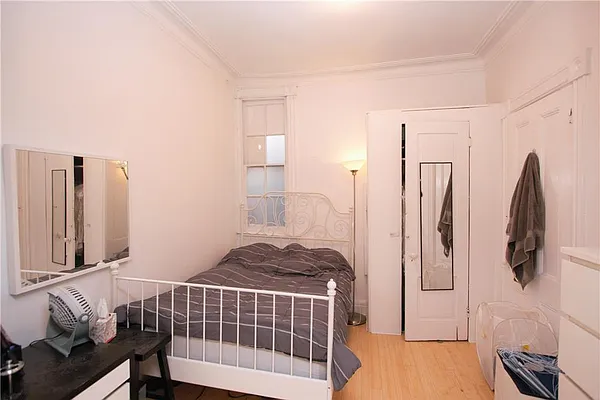 Rented by R New York | media 32