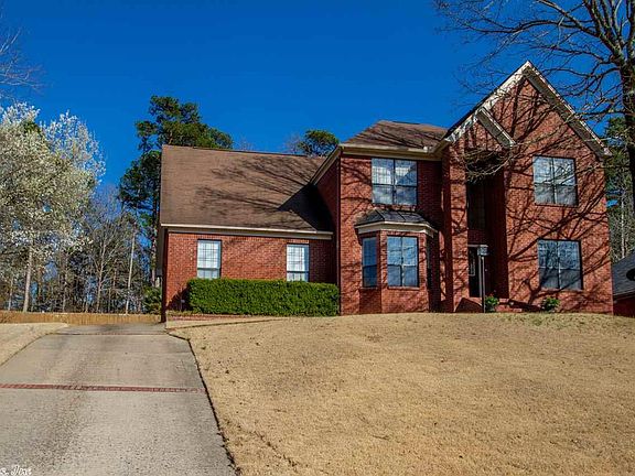 2nd image of 1028 River Oaks