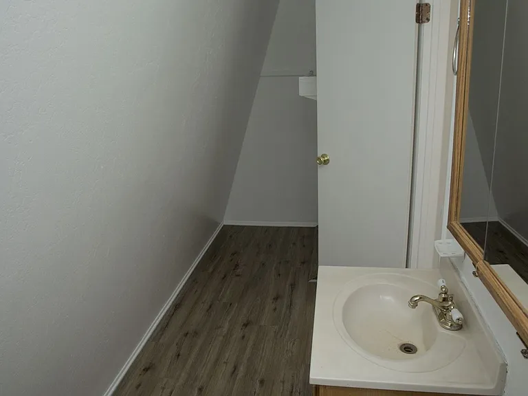 690 Talmadge Rd — Photo 15